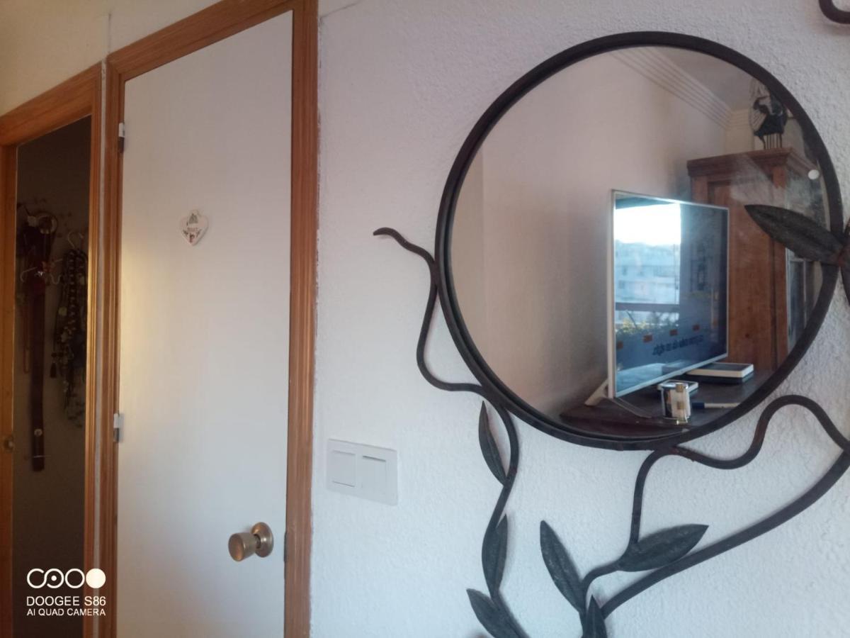 Coty'S Beach, Habitaciones En Casa Compartida 贝纳尔马德纳 外观 照片