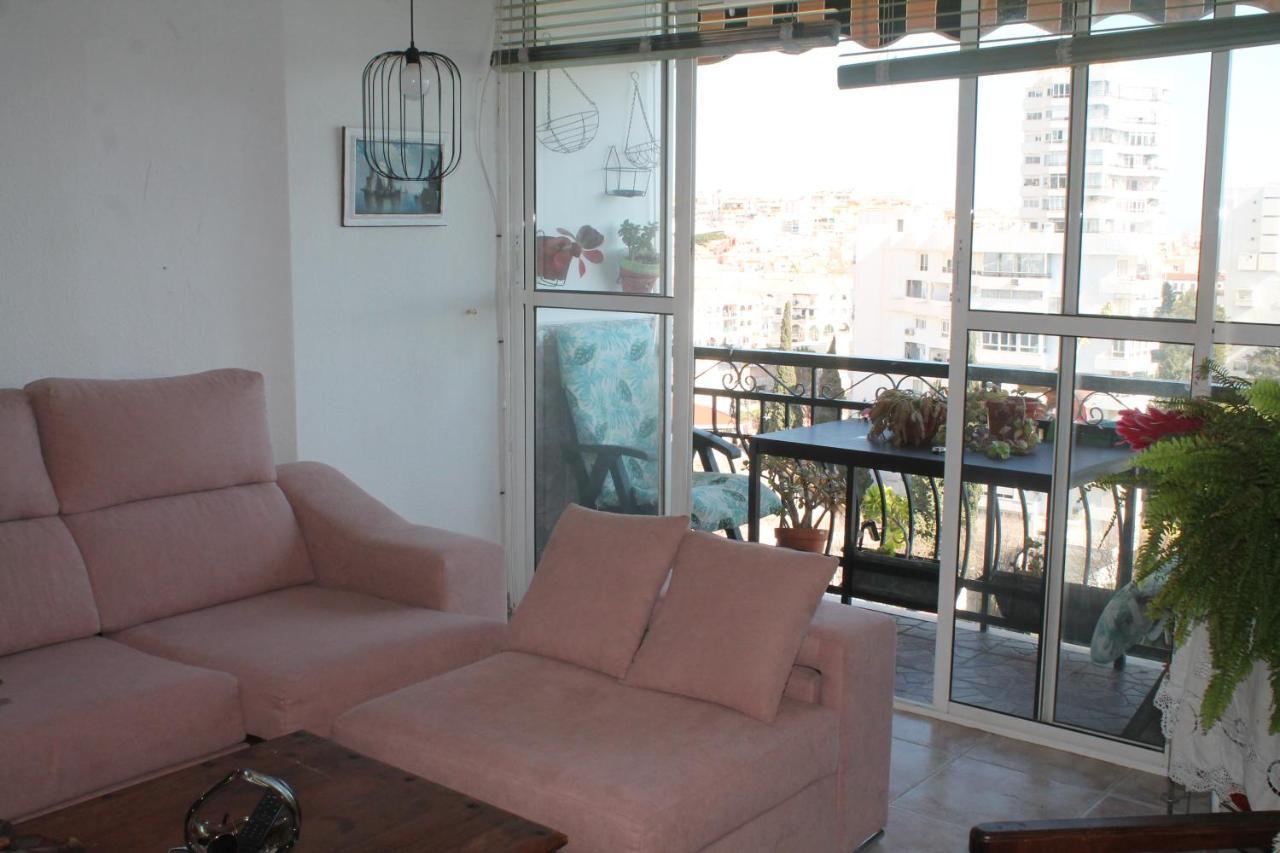 Coty'S Beach, Habitaciones En Casa Compartida 贝纳尔马德纳 外观 照片